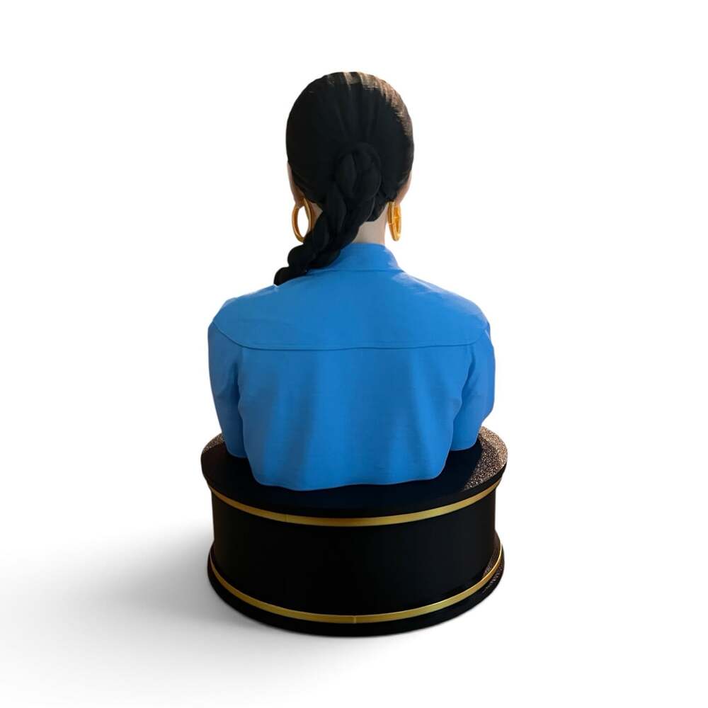 Sade – Timeless Elegance 3D Collectible 8”inch Bust - Picture 3 of 5